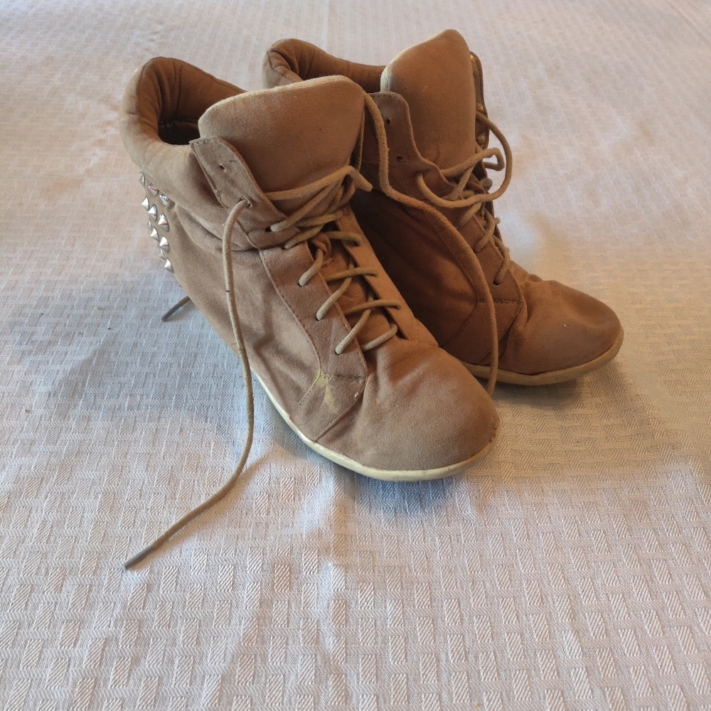 Women's booties